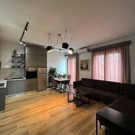 Lux Tirana